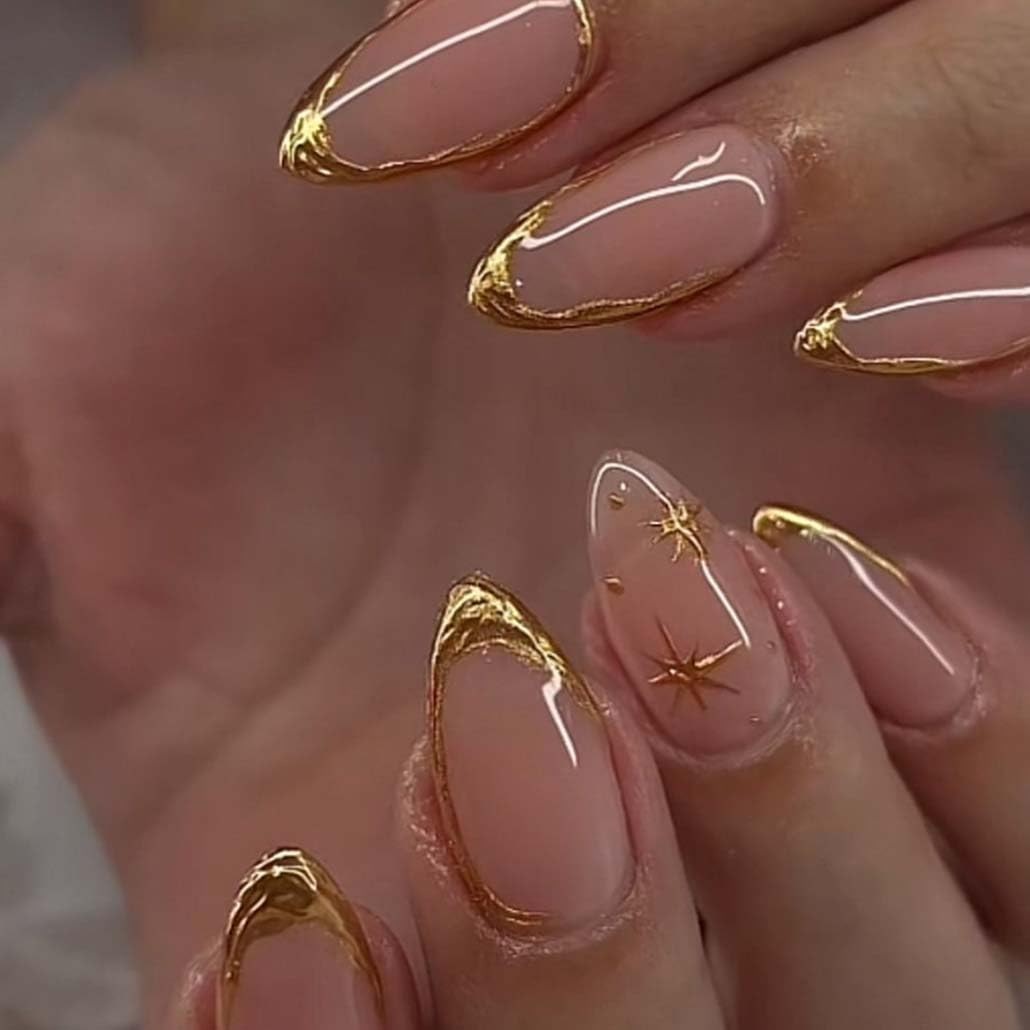 Stylish Almond-Shaped Press-On Nails in Glossy Style – 24 Pcs for All Occasions