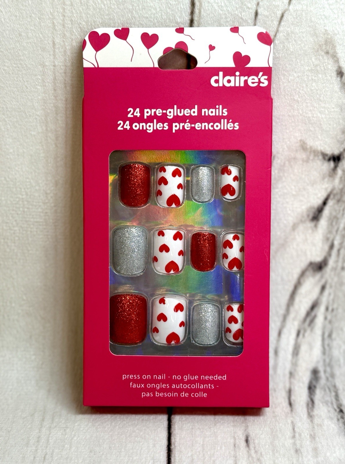 NIB Claire’s Press On Pre-Glued Nails 24 Faux Nails for Child Hearts Glitter