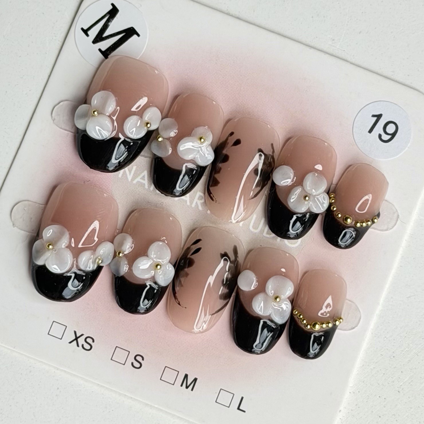 Handmade 3D Flower French Tip Press-On Nails Short Oval Reusable False Nail