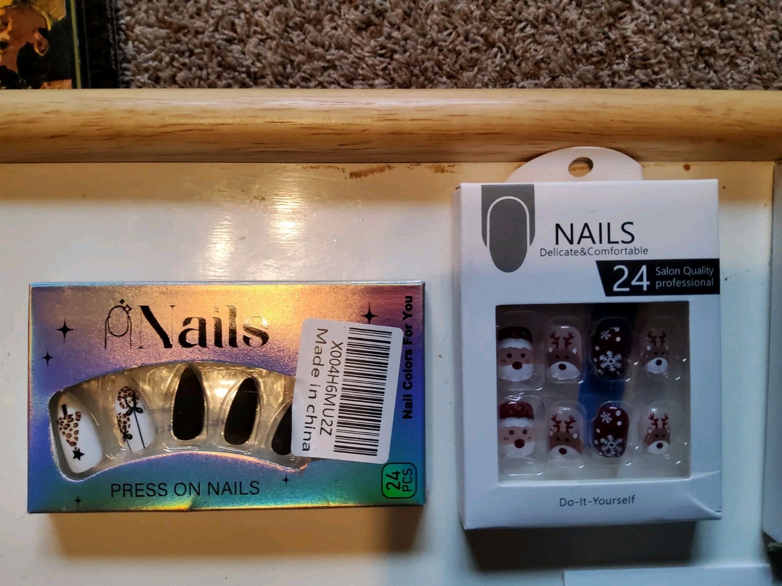 Lot of 5 Fingernail/1 Toenail press-on/glue-on Nails New in Box
