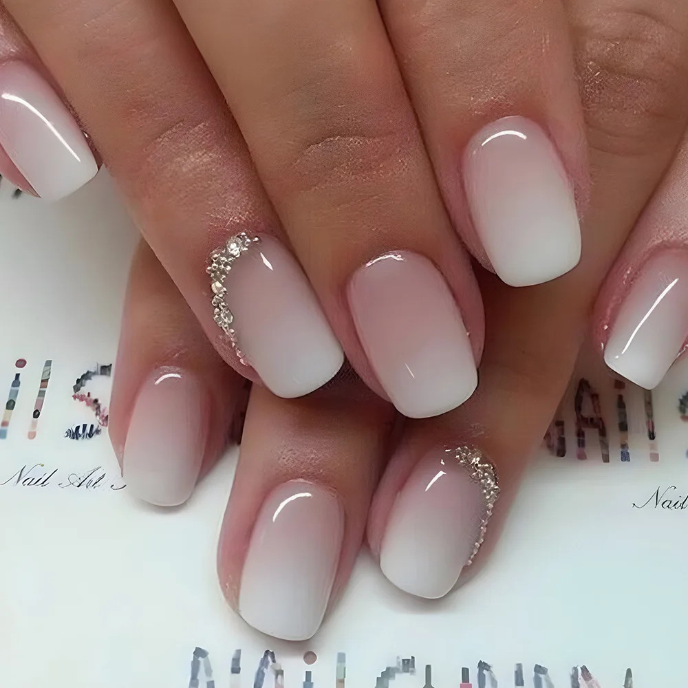 24Pcs Simple Square Head Fake Nail with Nude Design White Gradient French Press