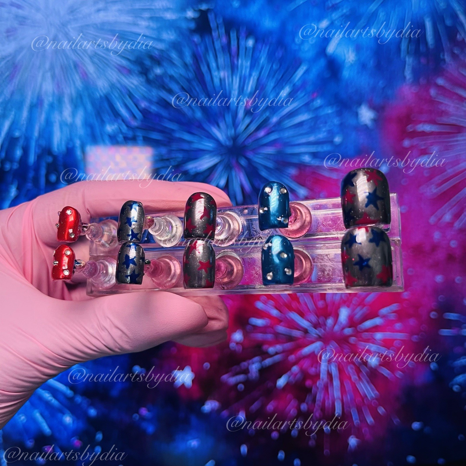 Authentic Nail Arts by Dia Square Press-On Nails Multicolor Star Glitter Short