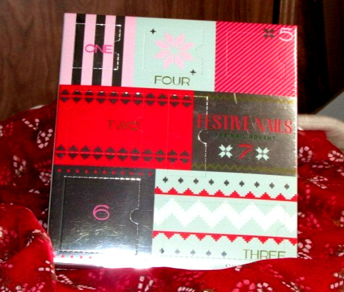 NAIL ADVENT Festive Nails 7 surprise boxes, see description TWELVE NYC (H)