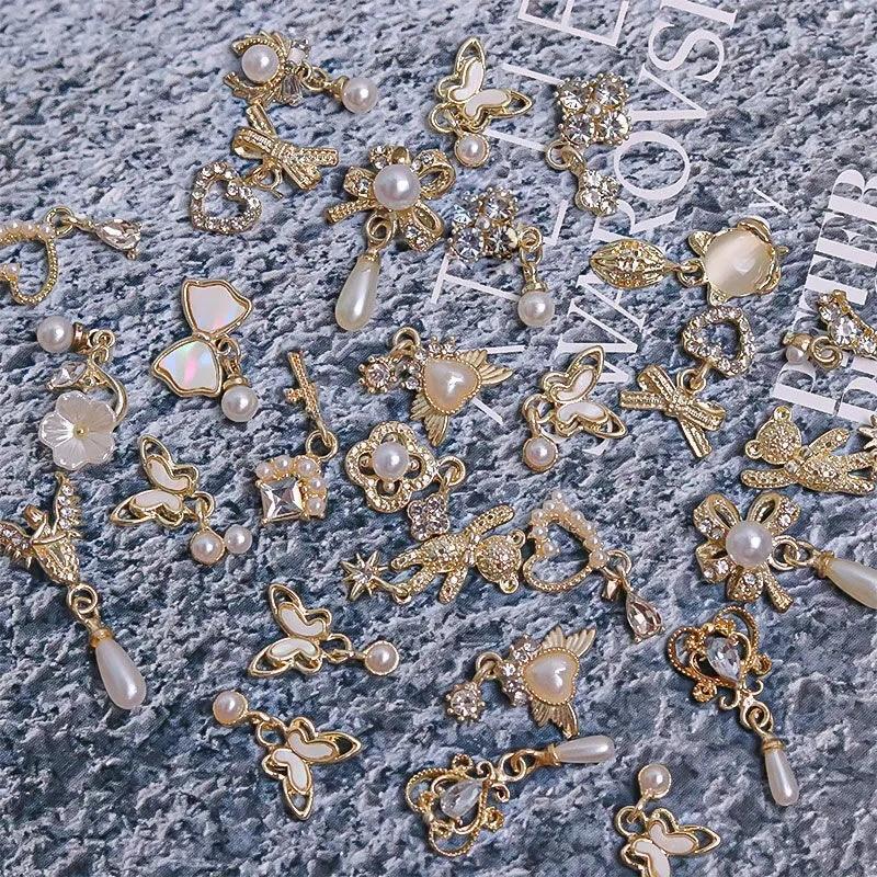50Pcs Random Mix 3D Alloy Nail Art Charms Dangle Crystals Shiny Rhinestones Gems