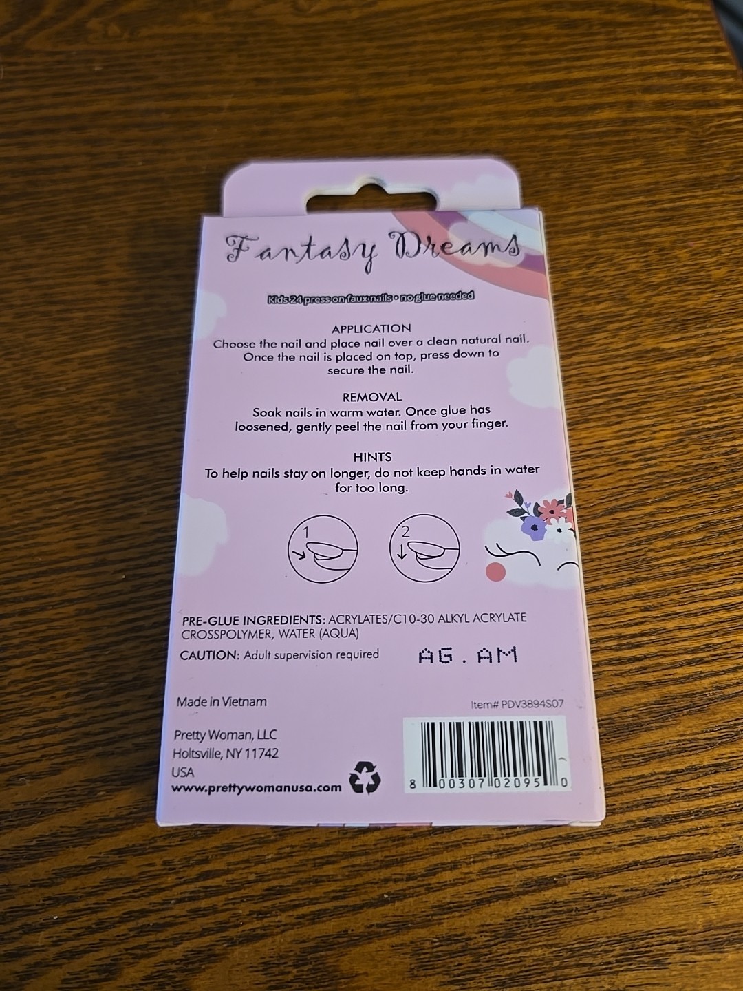 Pretty Woman Press-On Nails Fantasy Dreams Kids / Small