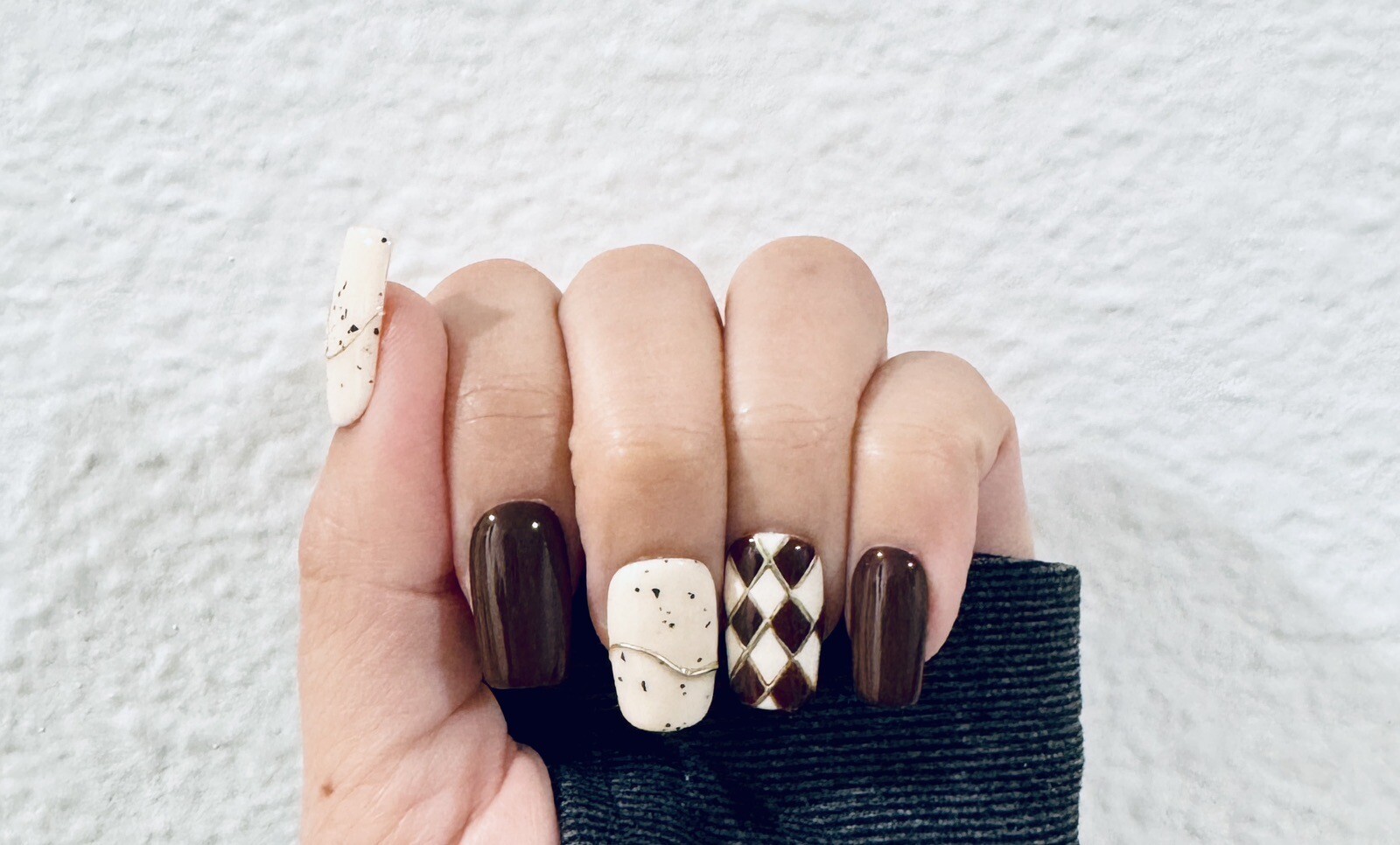 Press On Nails Handmade Caramel Grid Autumn/Winter Medium Coffin S M L