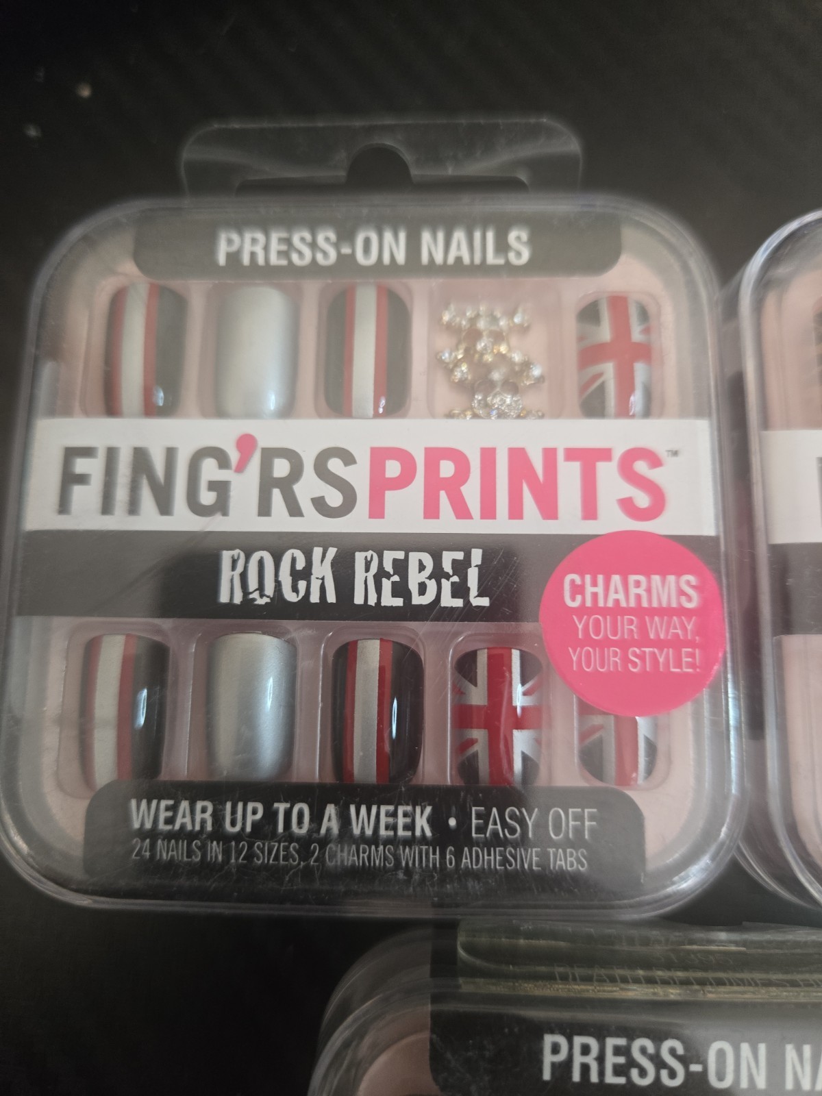 FING’RS PRE-GLUED Press OnNAILS, Ghoulish Glam, 3-Pack. (24 COUNT Per-PACK) (G4)