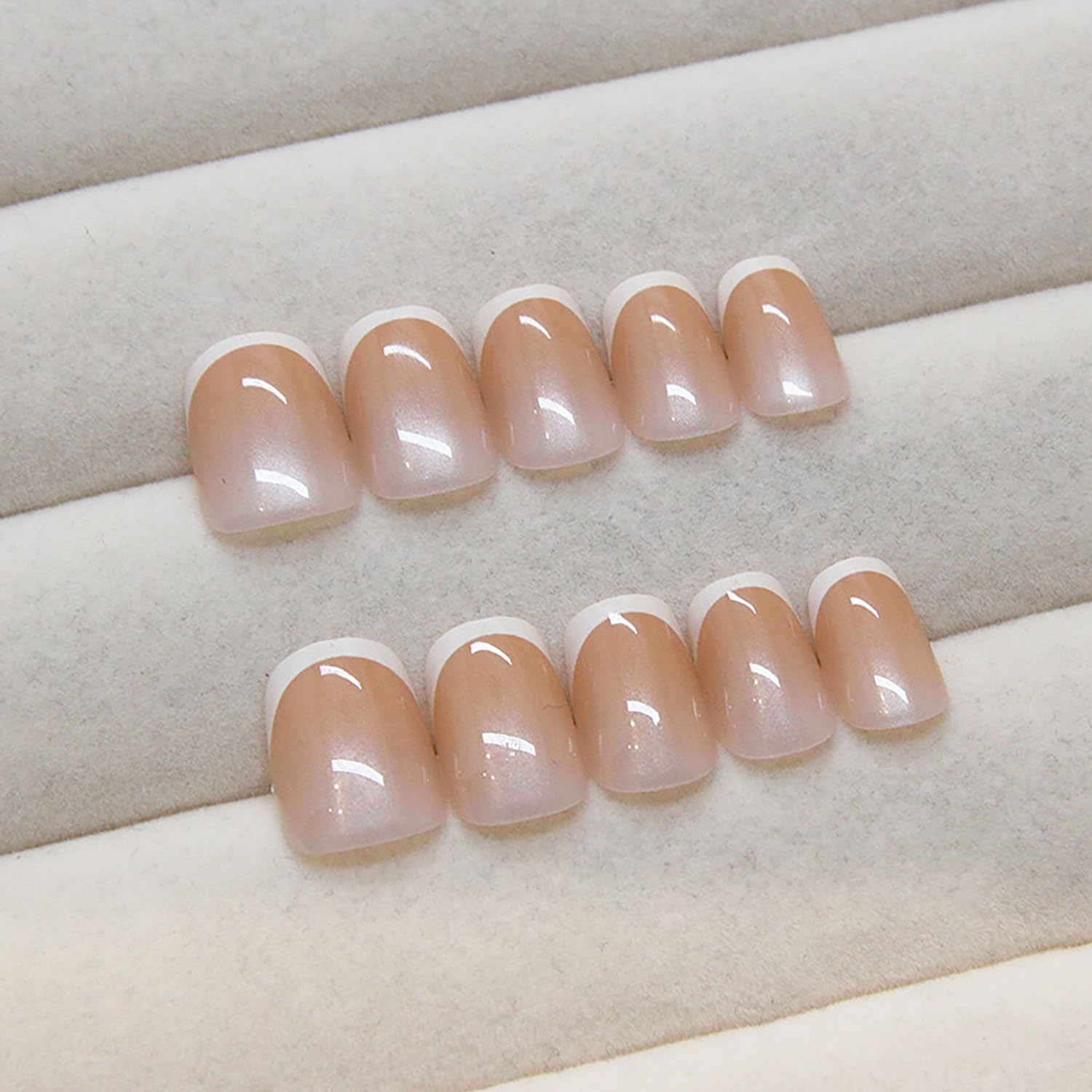 White French Press on Short Square Nude False Nails with Design Charm Acrylic Ar