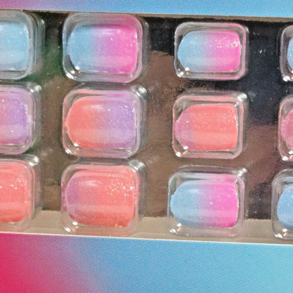 Townley Girl Press-on Nail Art 12 Pieces Pastel Rainbow Colors Pre-Glued Age 3+