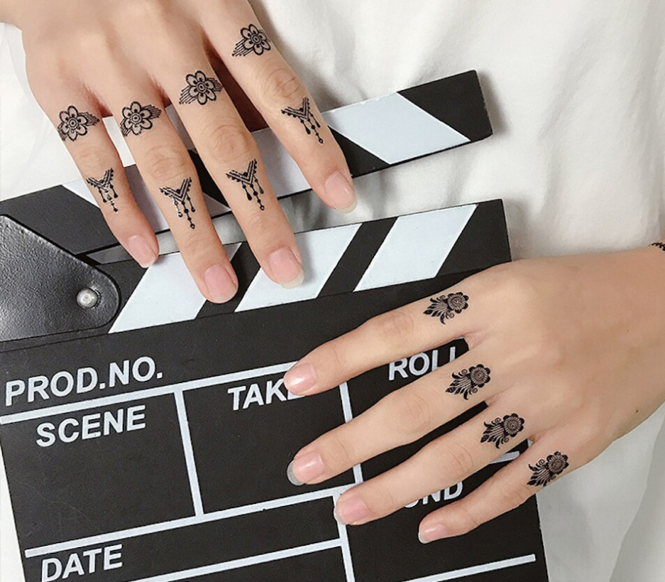 Temporary Stickers Personality Waterproof Black Lace Flower Finger Tattoo NH9
