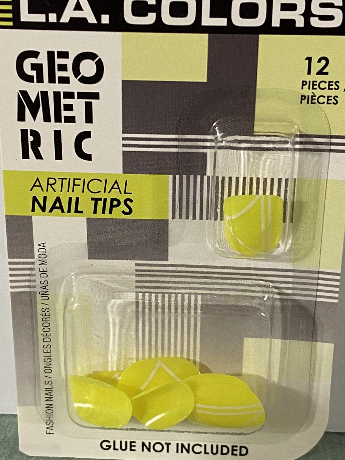 L.A. Colors Press On Nails – C68422 Love Triangles – Coffin Shaped – Geometric