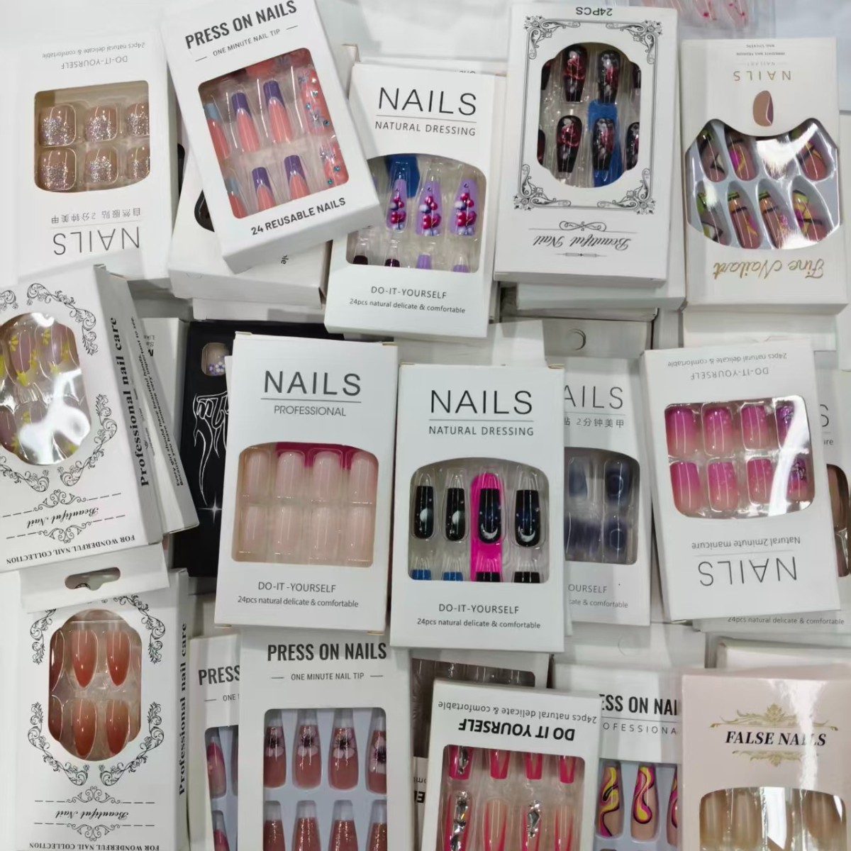 240 Pieces of Nail Art Random Combination Set, Reusable Fake Nail Patch Nail Art