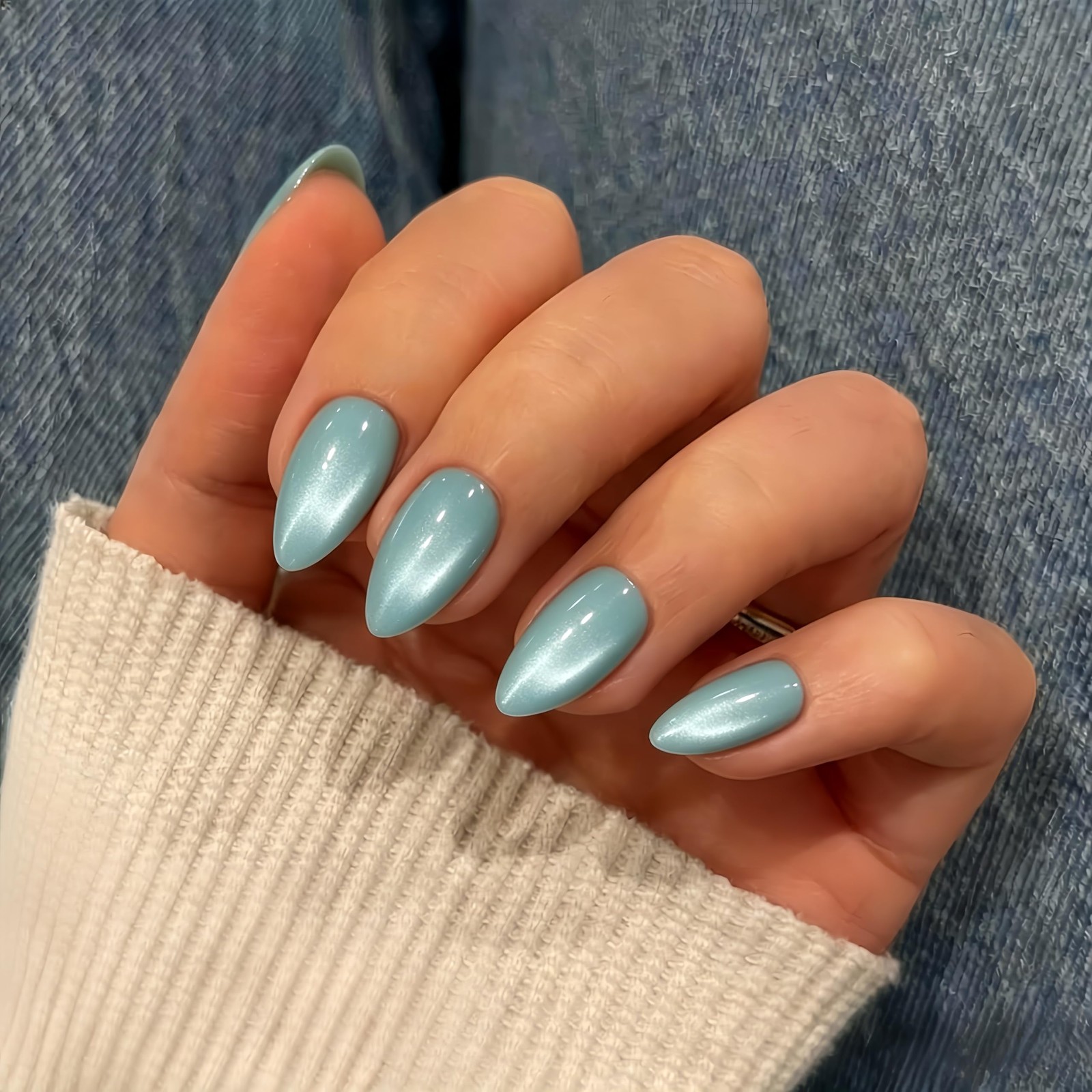 Cat Eye Press On Nails Short Almond, 32 Pcs Glitter Teal Green Fake Nails wit…