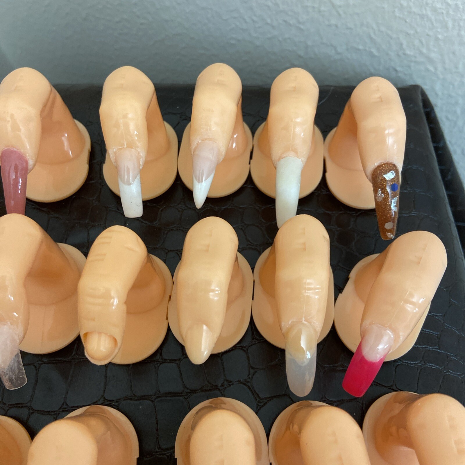 Give Set Of 36 NAIL ART DISPLACE, NAIL ARTS DECORATION STAND, or PRACTICE,