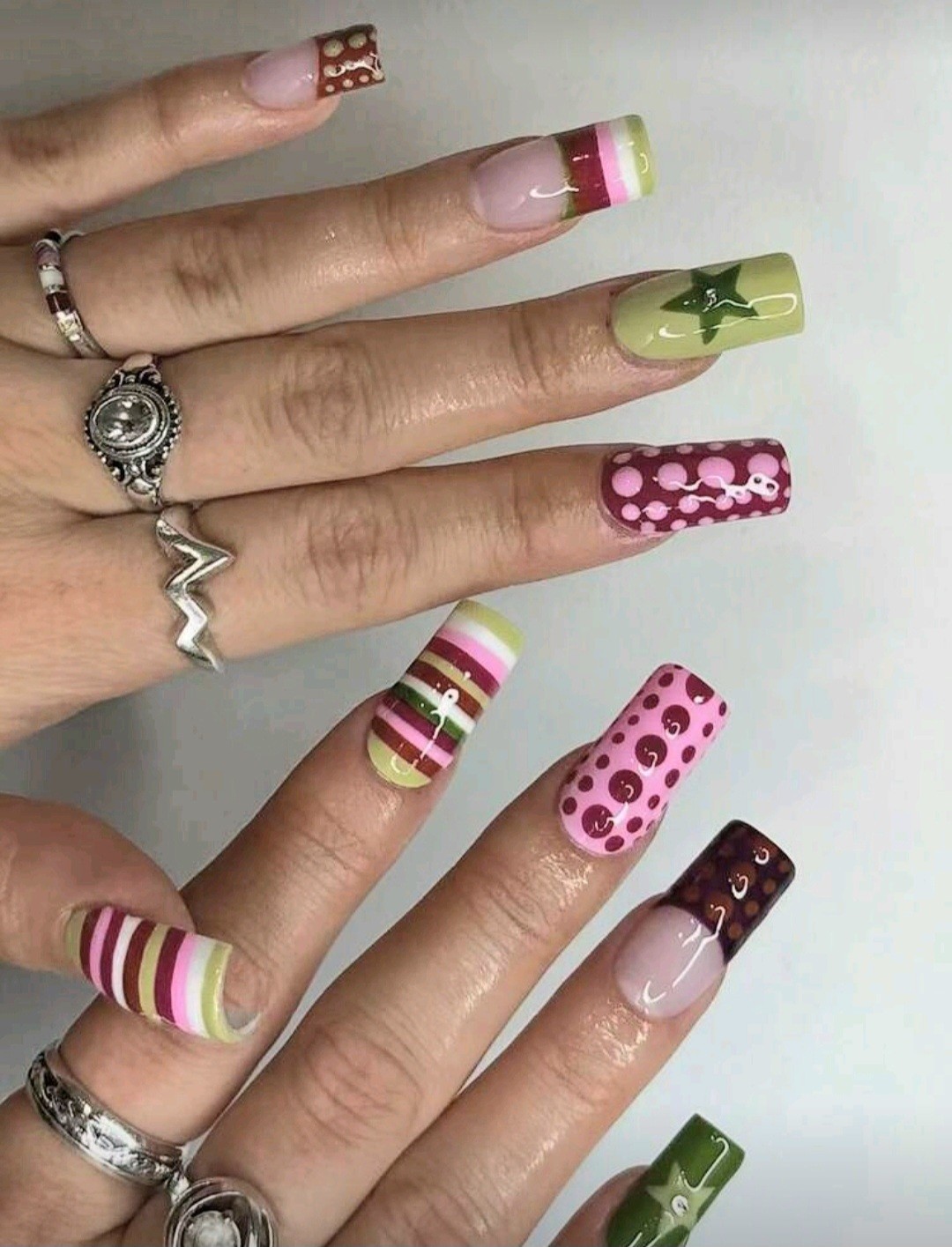 Press-On Nails Pop Art Stripes Dots Stars 3D Rhinestone Accents Long Coffin