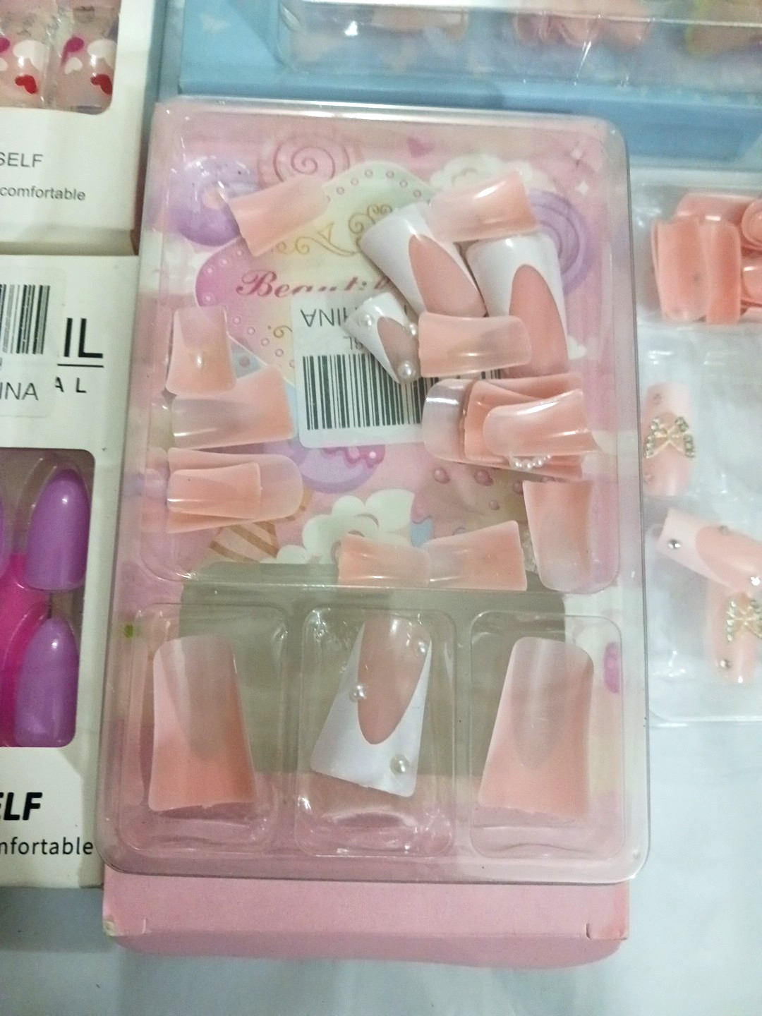 Press On Nails. Large lot of fingernails. Patterns, colors, french tips, metalic