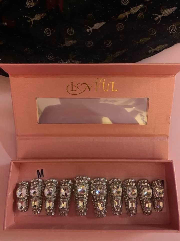 Lovful Silver Majesty Press on Nails Brand New Medium