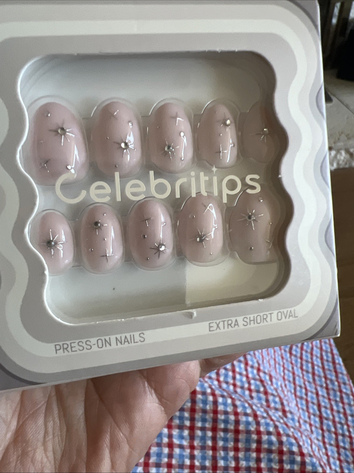 Celebrities Press-on Nail Extra Short Oval Light Pink with Silver Accents