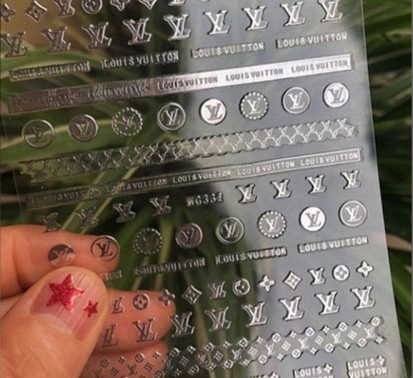 NWT NAIL ART DESIGN SELF-SEAL STICKERS N°39 SOLID SILVER!