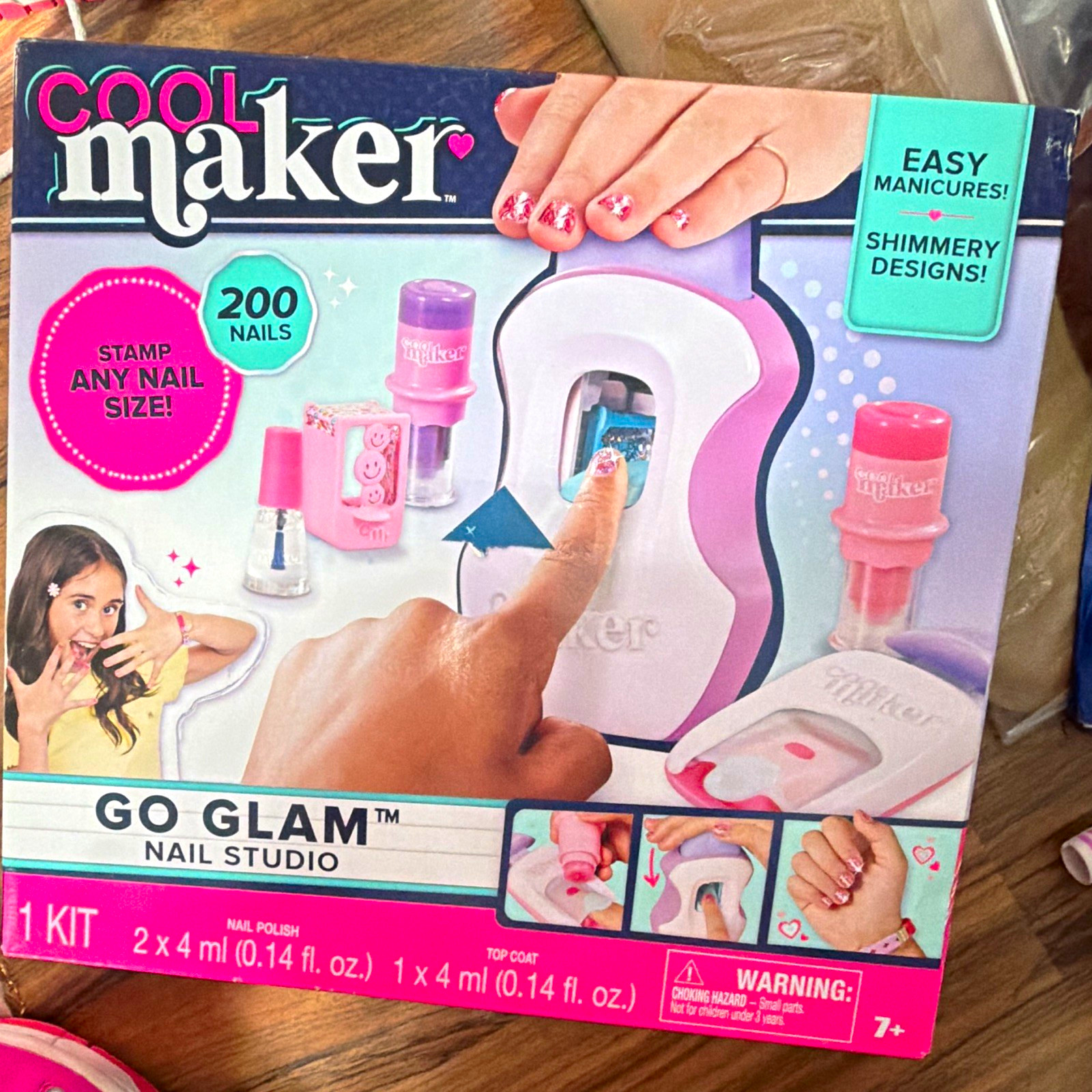 Cool Maker Go Glam Nail Studio Kit Set, Shimmer Hearts, 200 Nails, Easy Clean