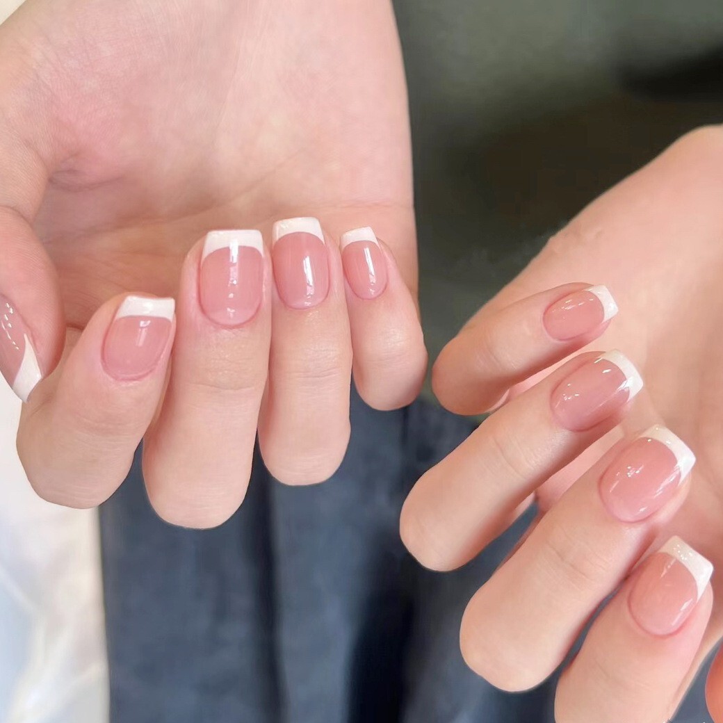 Daily versatile cat-eye and French detachable and reusable press on nails 2 pack