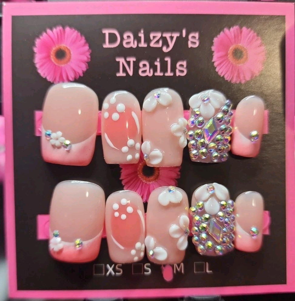Medium Size Press-on Nail 10Pc Set Handmade Squoval Pink 3D Bling 2.0 Cm Length