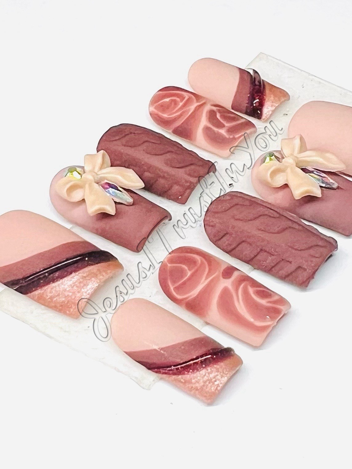 CLEARANCE – CUSTOM SHORT SQUARE GEL PRESS ON NAILS READY TO SHIP