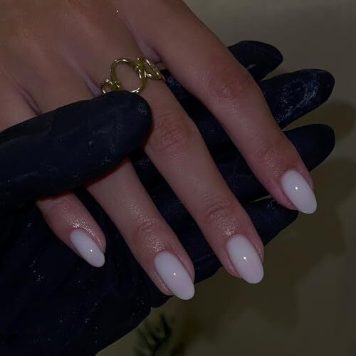 Pure White Press on Nails Short Oval,Round Fake Nails For oval white
