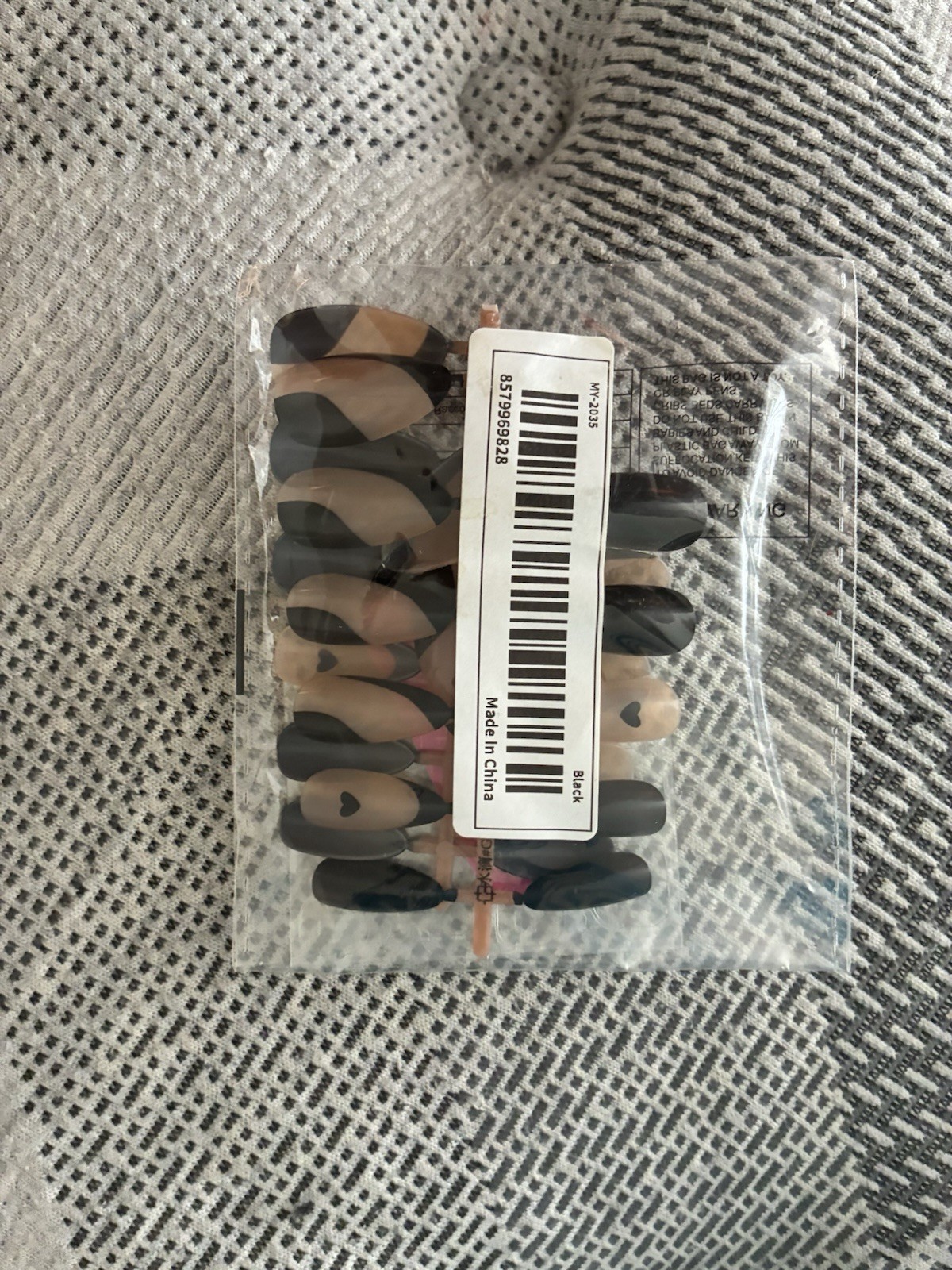 Long Almond Press-On Nails Lot of 3 Black/Beige Hearts Glossy Plastic
