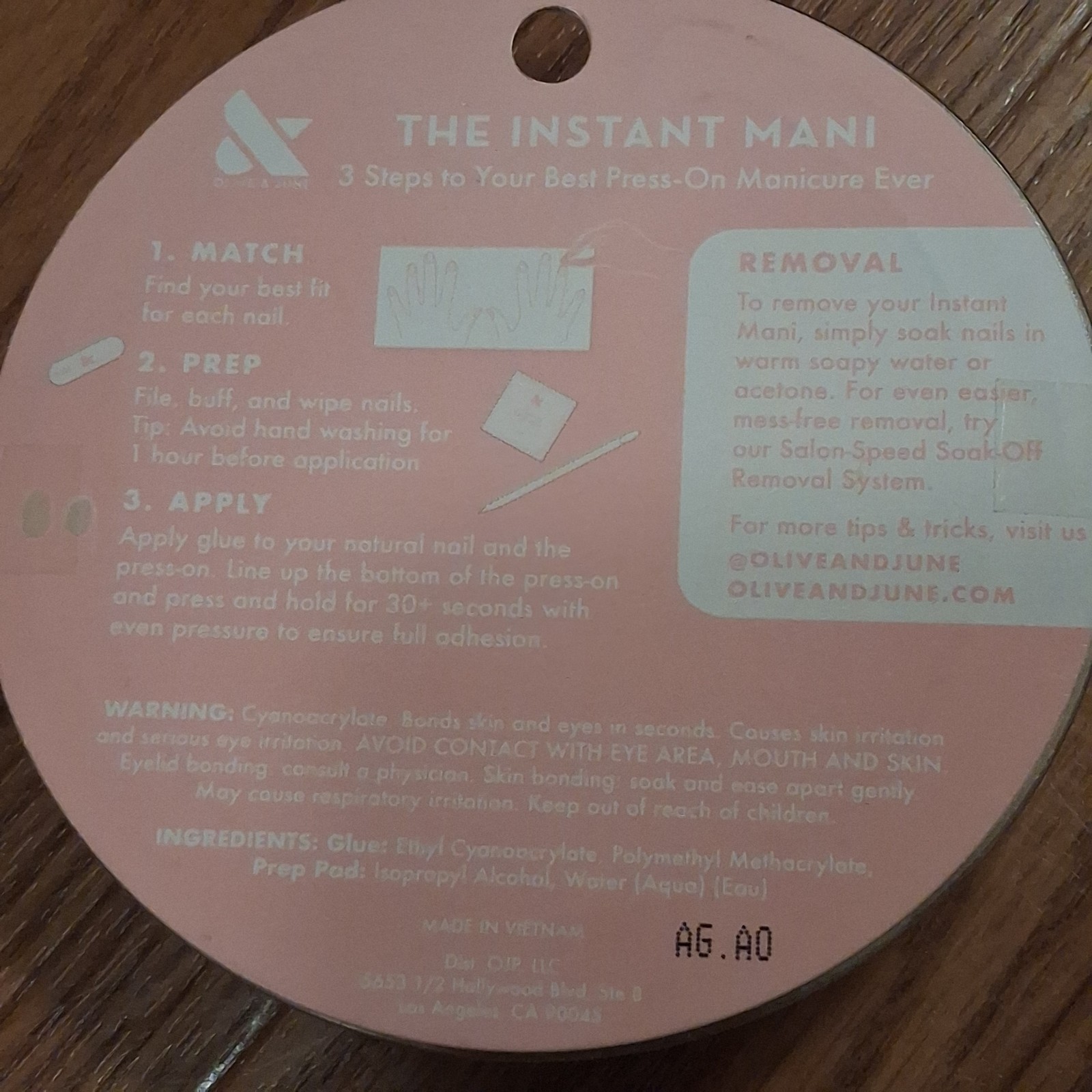Olive & June Instant Mani Press-On Nails ~ 42PCS Oval Medium Pink Goldfish