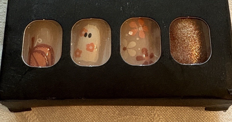 Halloween Press On Nails with Ghosts and Pumpkins NIB