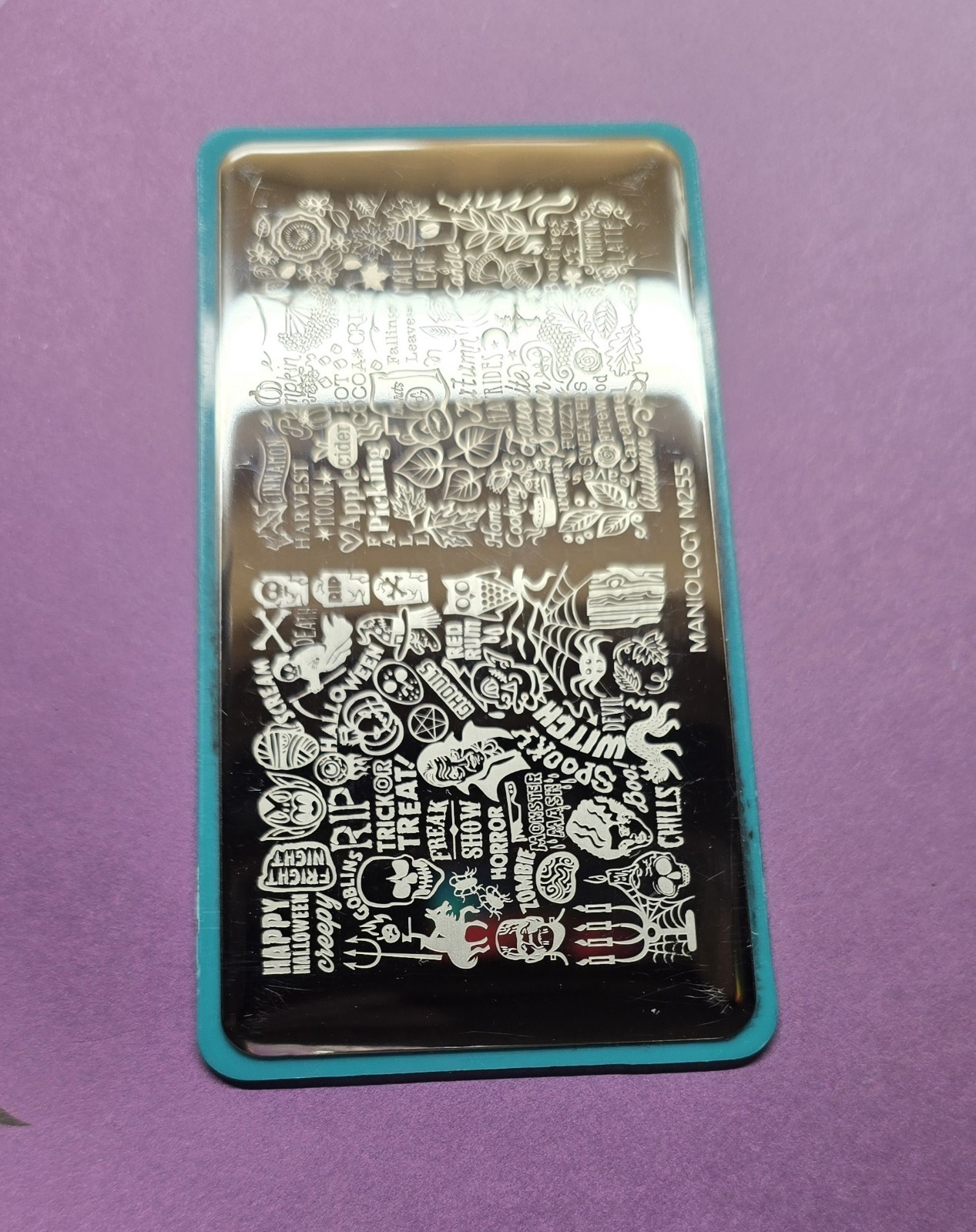 Maniology M255 Autumn Fall Halloween Mocie Scream Pumpkin Nail Stamp Plate HTF