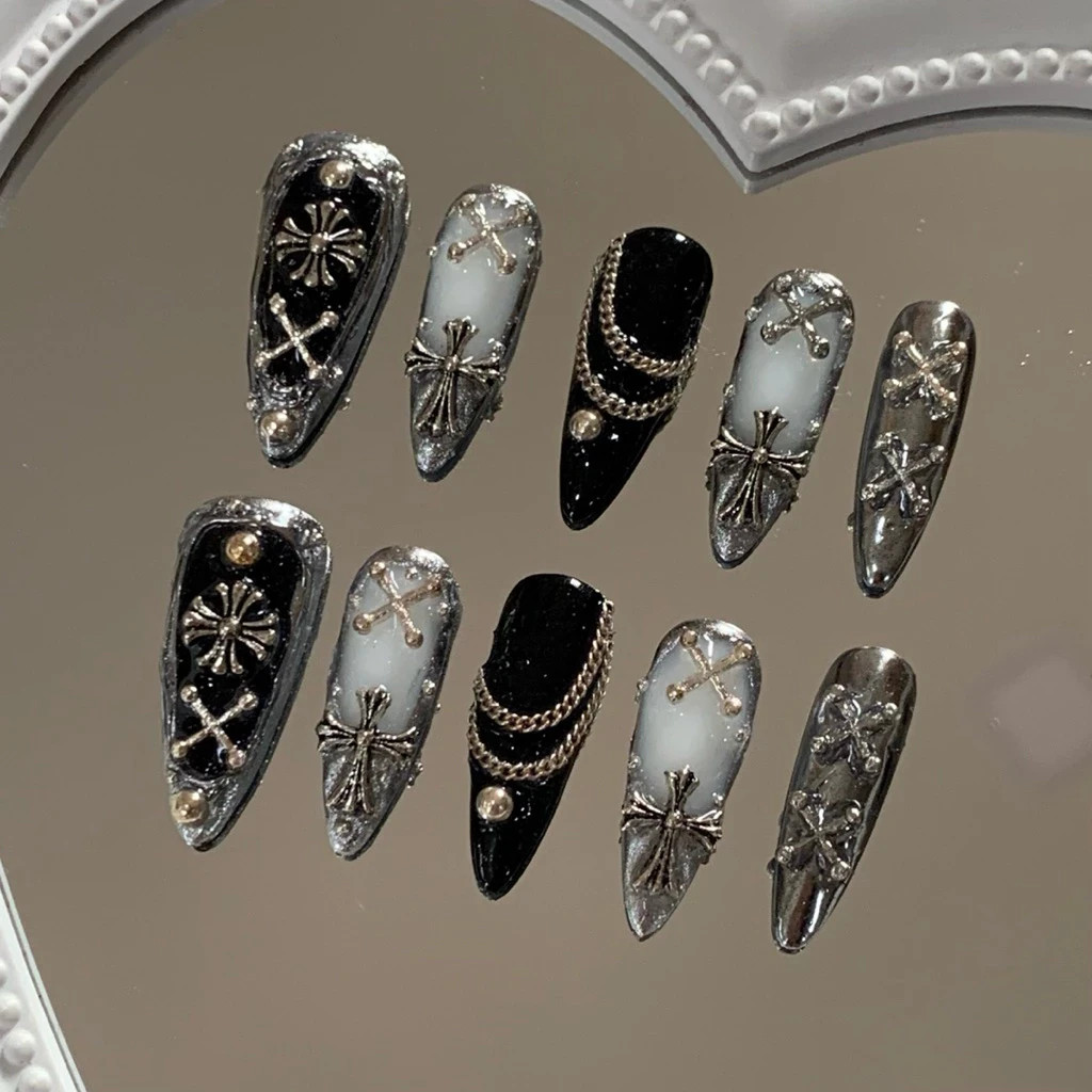Ready-made artificial nails, gel nails, handmade, durable black and silver 1 set