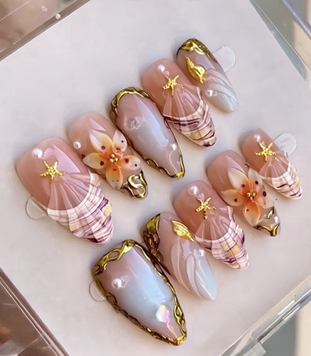 Handmade by me Press-On Nails Beige White Gold 3D Floral Full Cover Designed