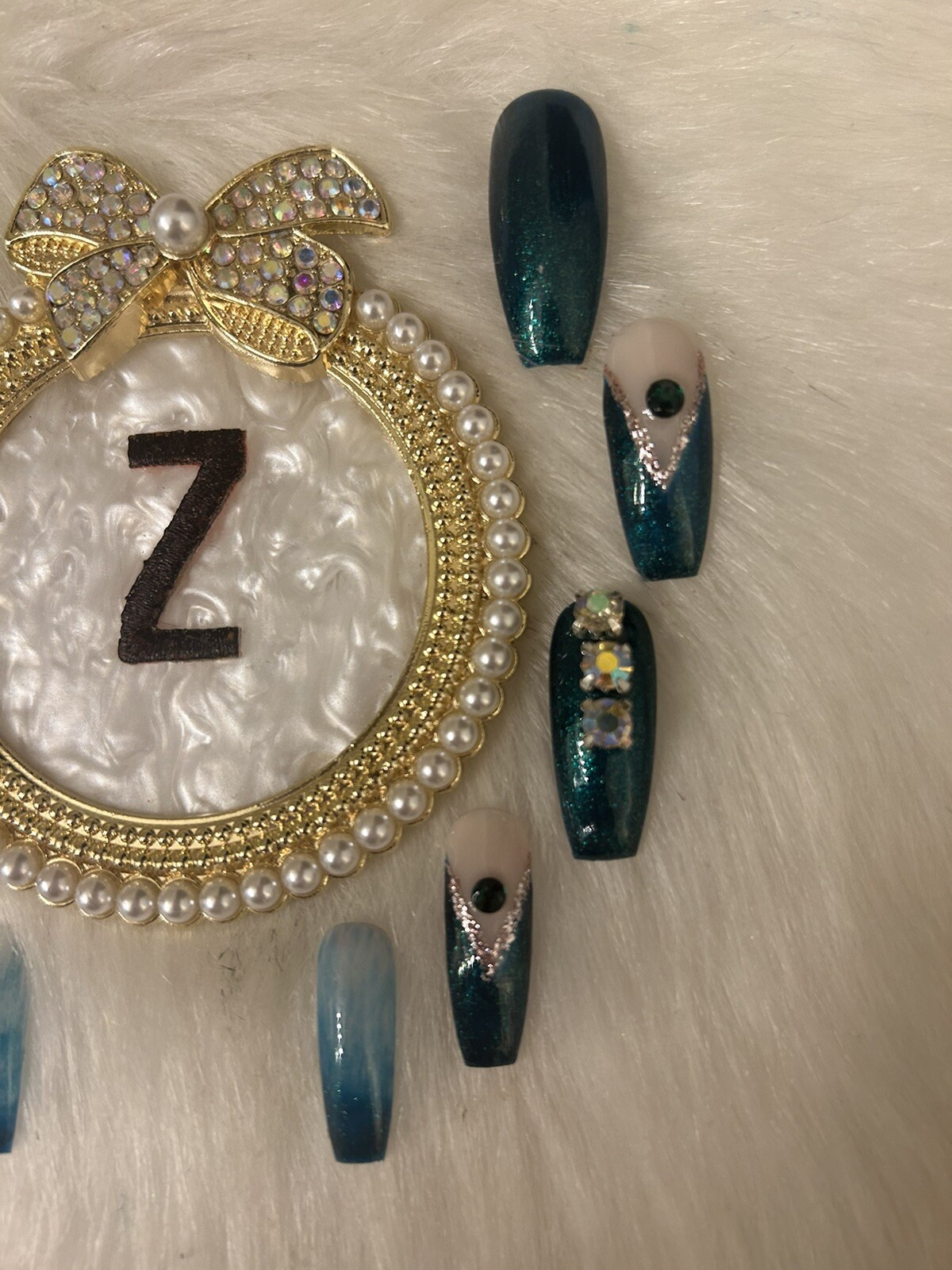 Z NAILZ! Gorgeous Set Of Handmade Blue/Green L Coffin Press On Nails With Bling