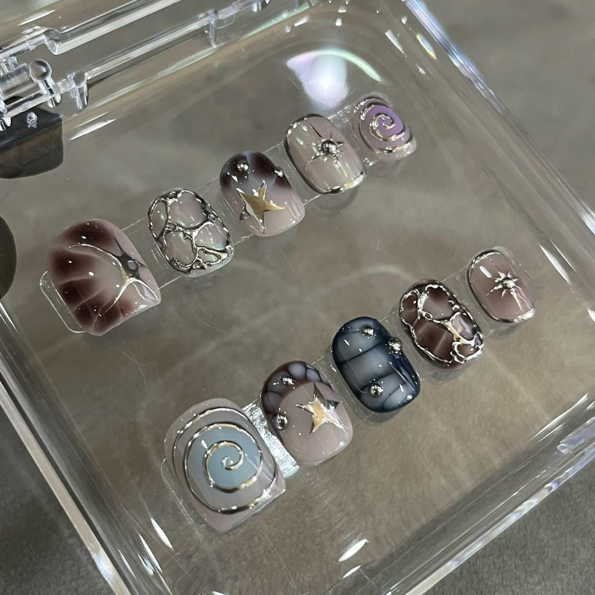Cyberpunk Y2K Press on Nails Short Square Metallic Silver Star Swirl False Nails