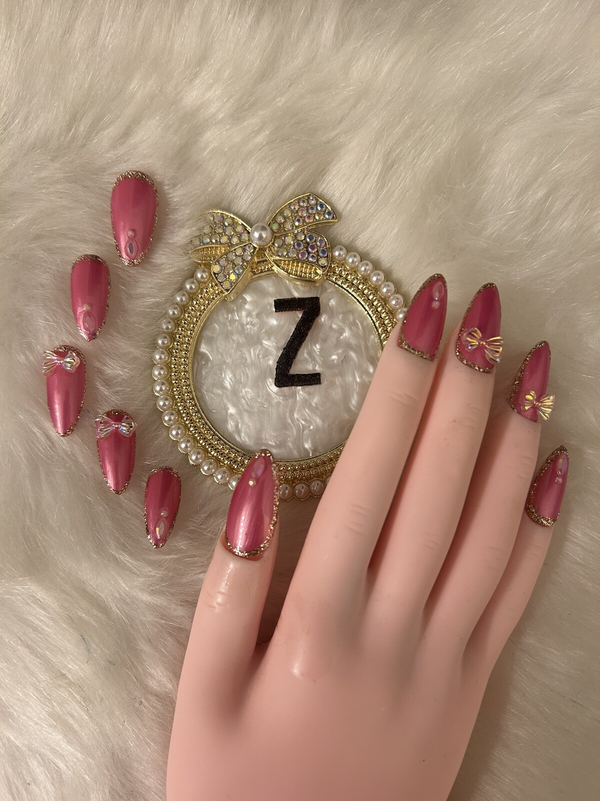 Z NAILZ! Gorgeous Set of Handmade Embellished Pink Med. Almond Press On Nails