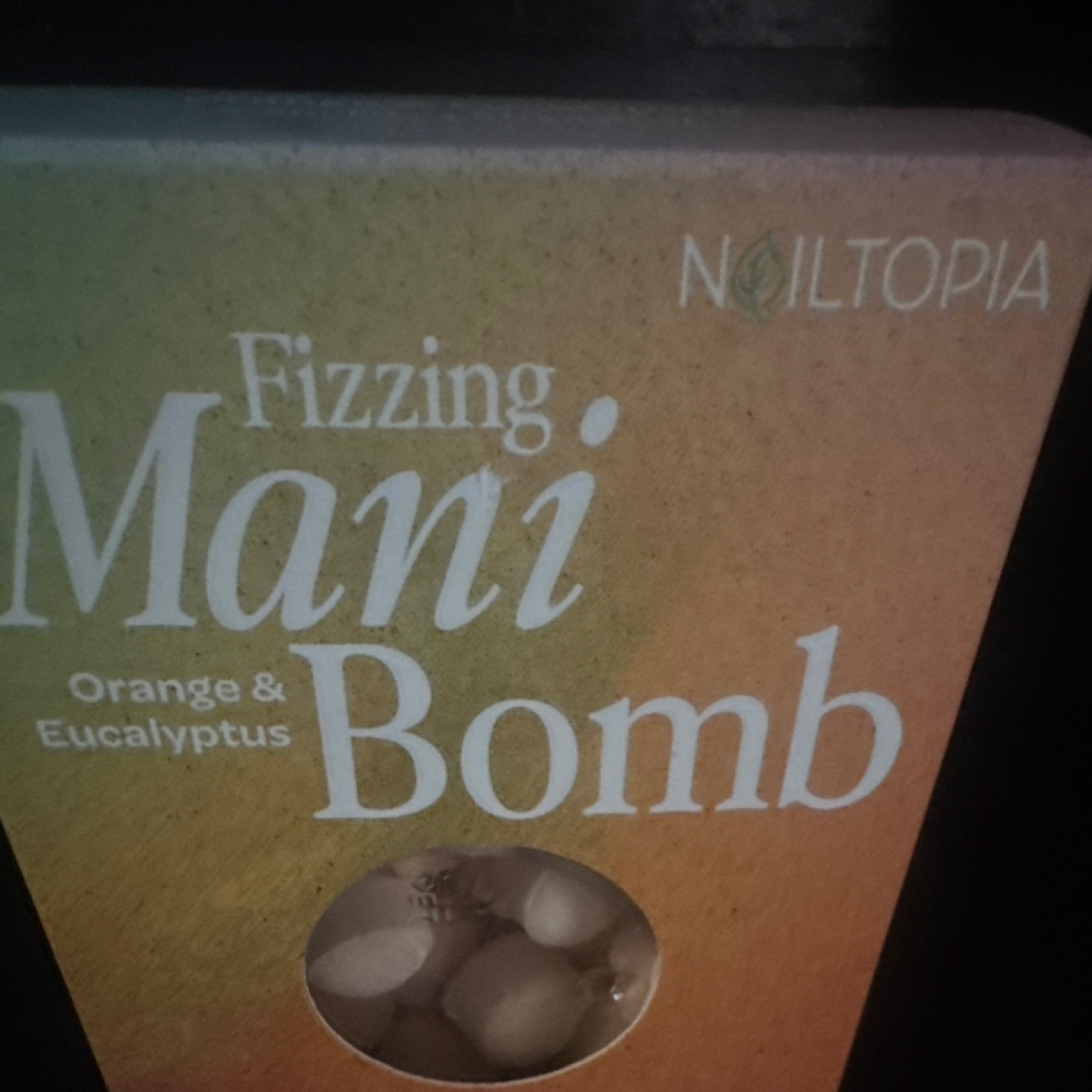 Nailtopia Mani Bomb Orange & Eucalyptus 16 Bombs + Loofah Vegan Plastic-Free