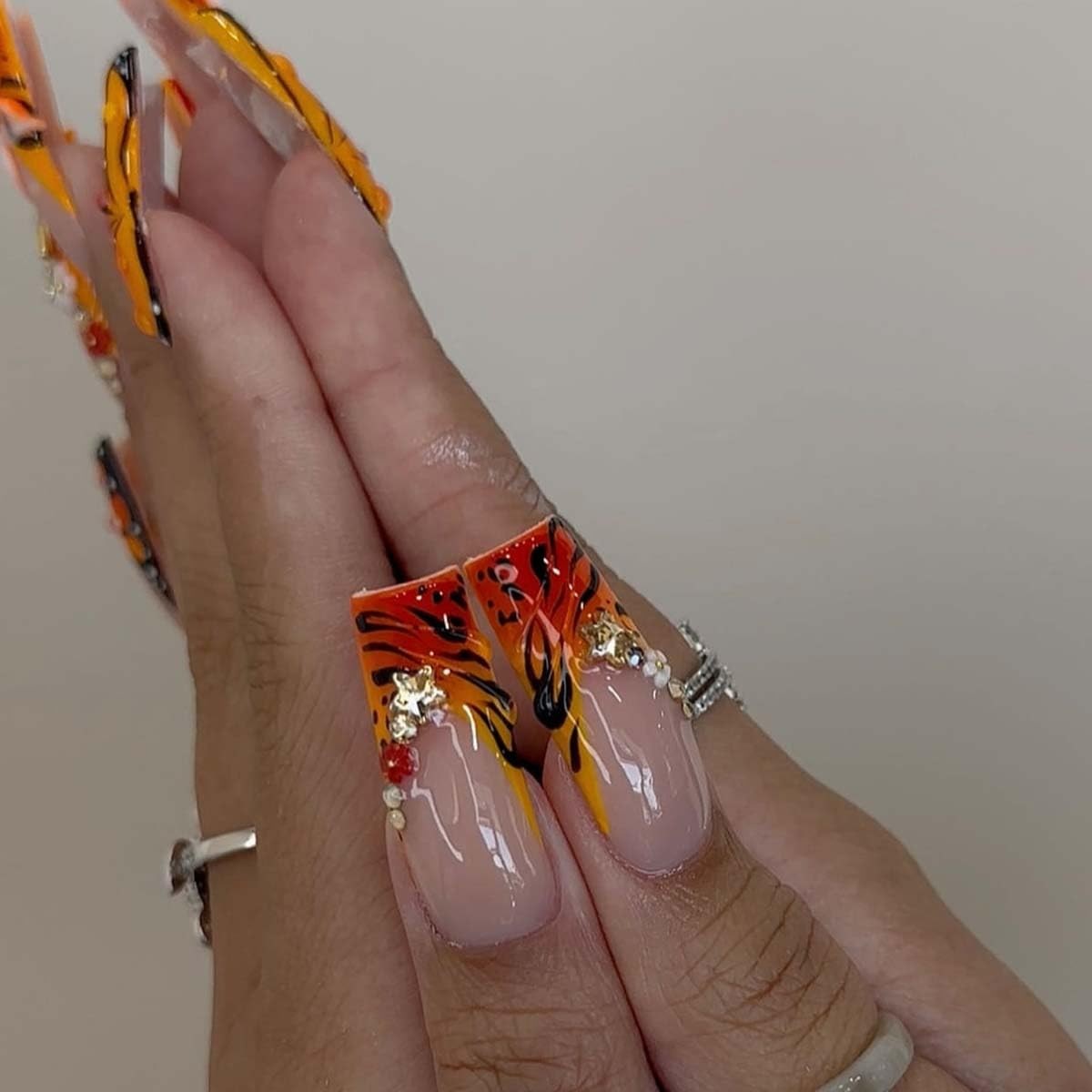 24Pcs Flower French Tip Press on Nails Long Square 3D Floral Butterfly Fake N…