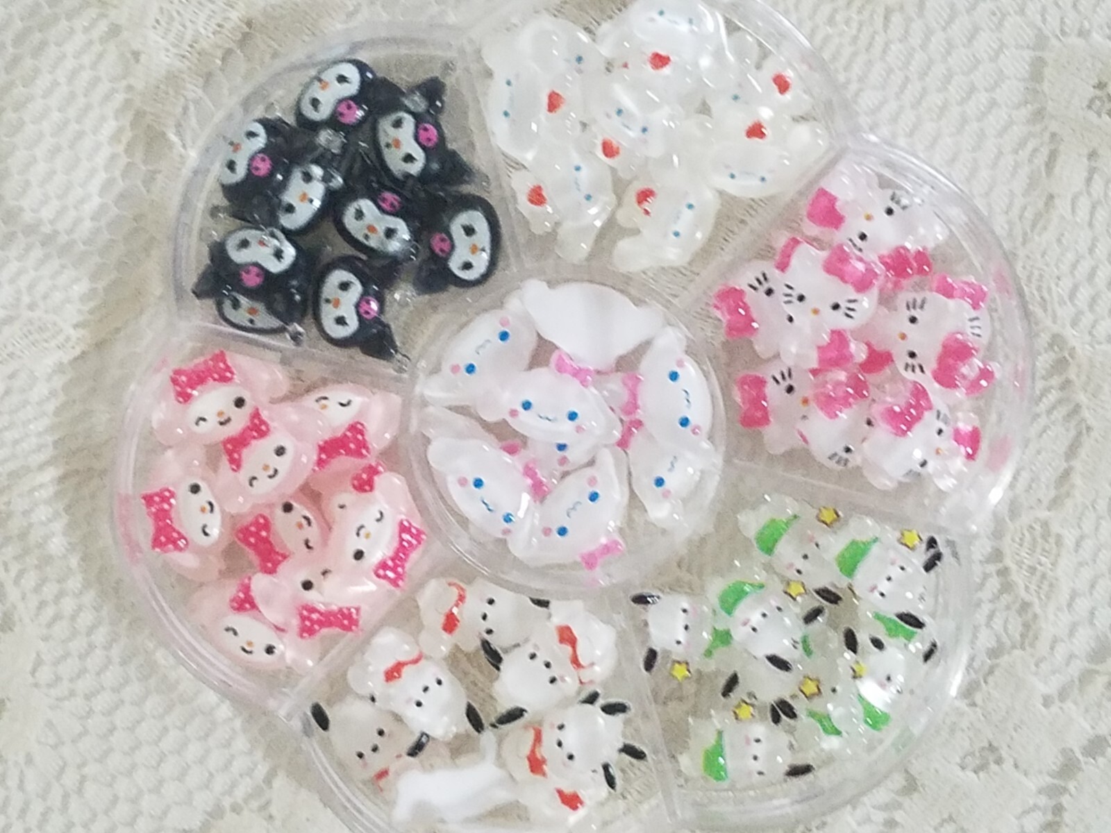 70 HELLO KITTY Kawaii 3D Nail Accents Friend Charms Decorations 7 Designs Case