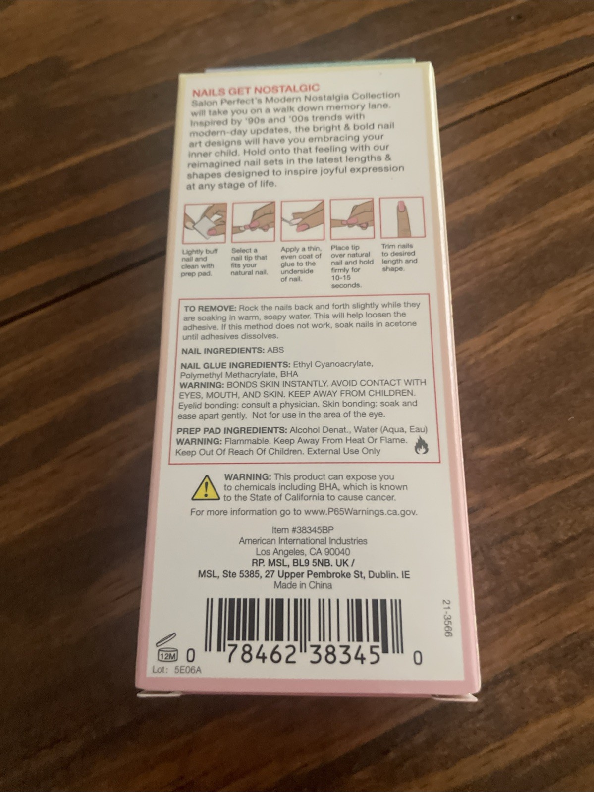 Salon Perfect Press On Nails Modern Nostalgia Almond Short 2 Packs NIB