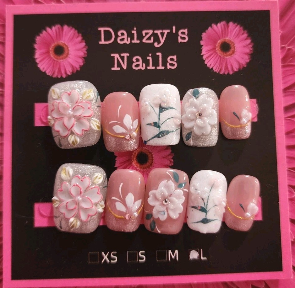 Large Size Garden 3D Floral Press-on Nail Set Handmade Almond 1.5 Cm Length