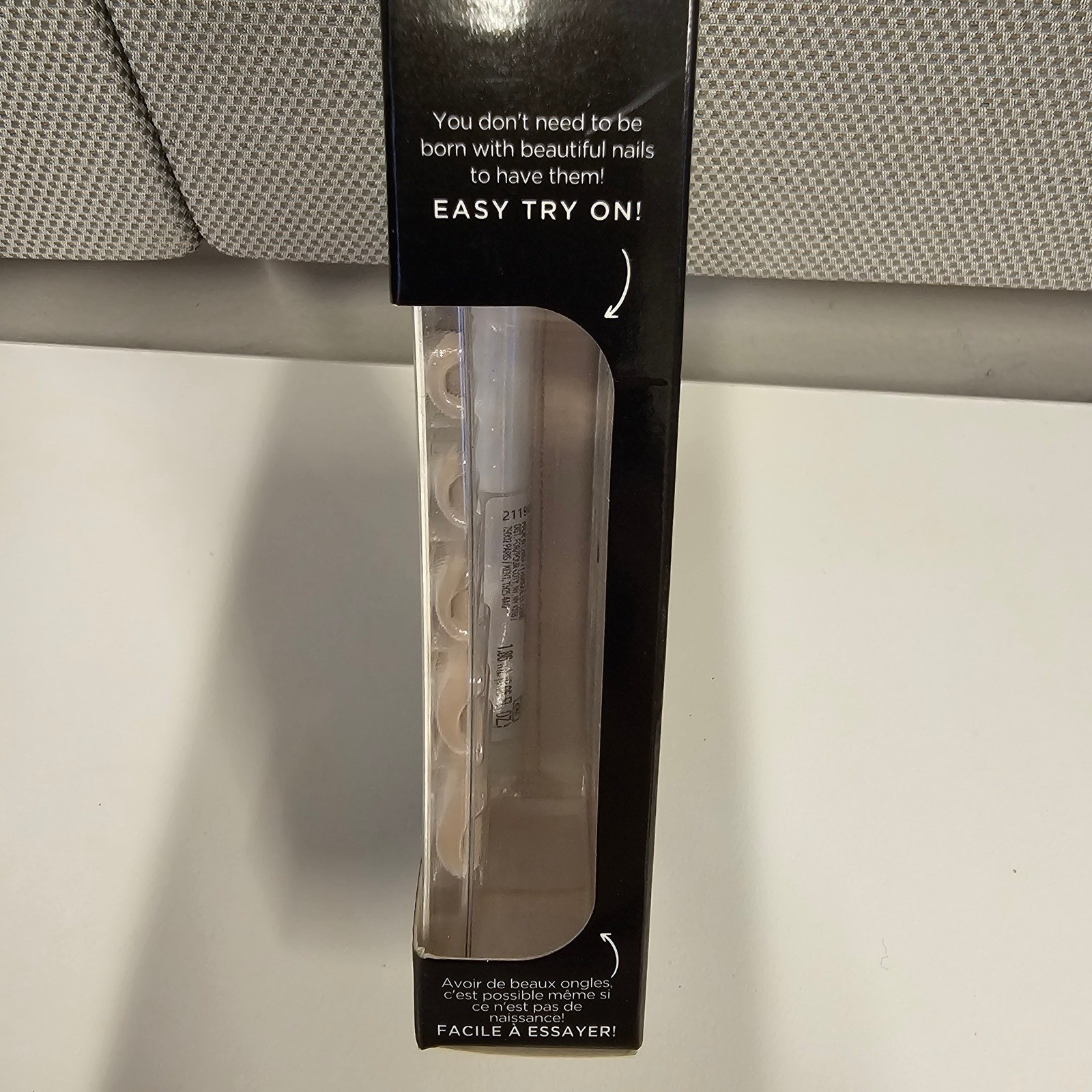 NEW Sally Hansen Salon Effects Perfect Manicure Oval Nails Moon-ami 24