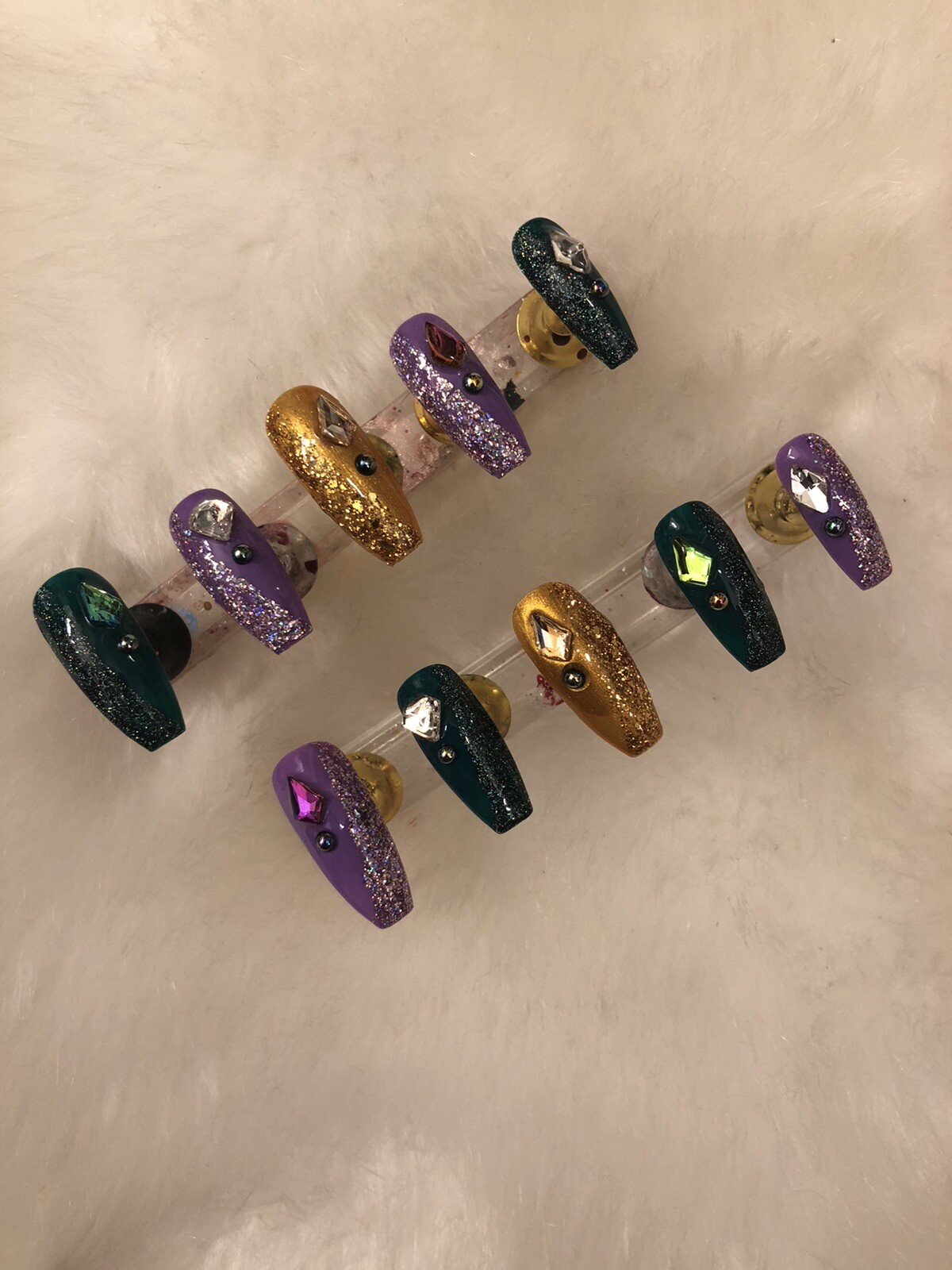 ℤ ℕ𝕒𝕚𝕝𝕤! Gorgeous Set of Handcrafted MARDI GRAS Press On Nails