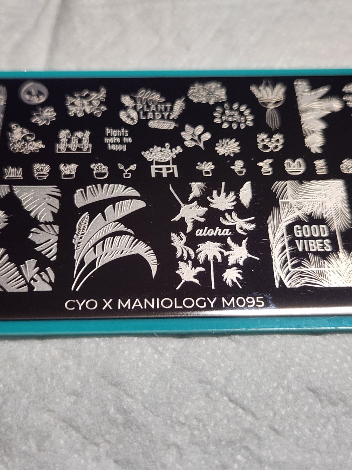 Maniology Nail Stamping Plate M095 Plants