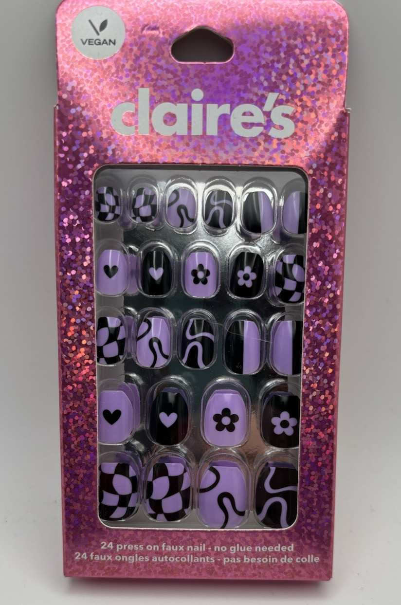 New 24 False Vegan Nails from Claire’s Purple Black Hearts Flowers