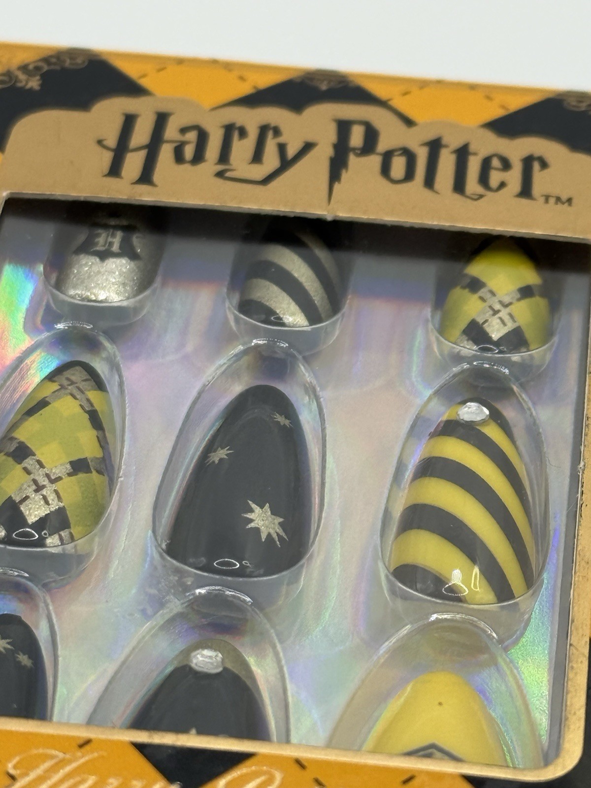 Miniso Harry Potter Hufflepuff False Nails Press-On 24pc Set with Adhesive Tabs