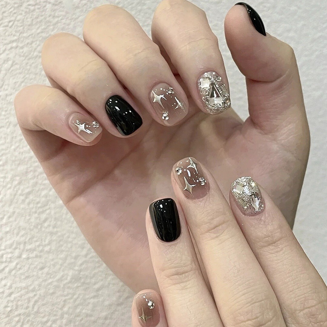 press on nails “Black with Shiny Handmade Style” Size：s