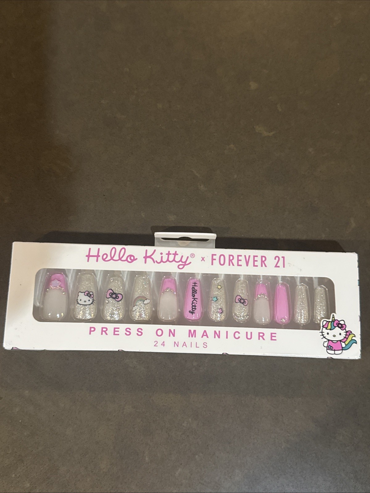 FOREVER 21 x HELLO KITTY Press On Manicure Pink/Multi NIB