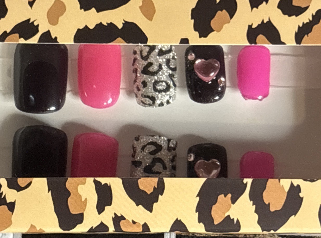 Press On Nails Short Square-Nails Black/Pink/AnimalPrint SzMed Super Cute!